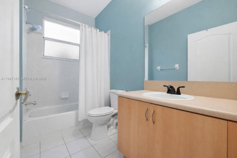 Купить виллу или дом в Хомстед, Флорида 5 спален, 231.7м2, № 2006007 - фото 11