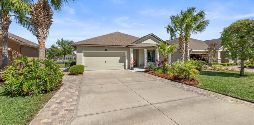 House in Ormond Beach, Florida 3 bedrooms, 174.01 sq.m. № 1613762