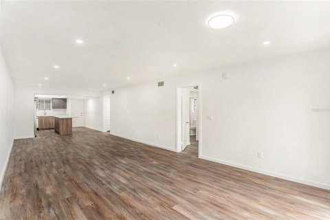 Condominio en venta en Saint Petersburg, Florida, 2 dormitorios, 92.9 m2 № 1543066 - foto 12
