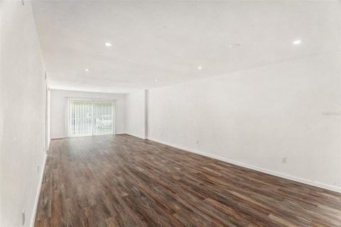 Condominio en venta en Saint Petersburg, Florida, 2 dormitorios, 92.9 m2 № 1543066 - foto 9