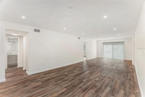 Condominio en venta en Saint Petersburg, Florida, 2 dormitorios, 92.9 m2 № 1543066 - foto 10