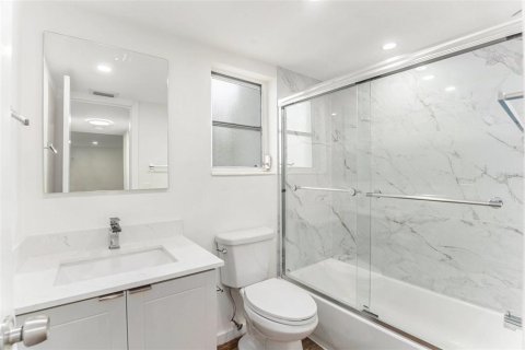 Condominio en venta en Saint Petersburg, Florida, 2 dormitorios, 92.9 m2 № 1543066 - foto 24