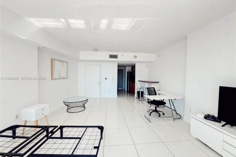 Снять в аренду кондоминиум в Майами, Флорида 46.73м2, № 2026986 - фото 12