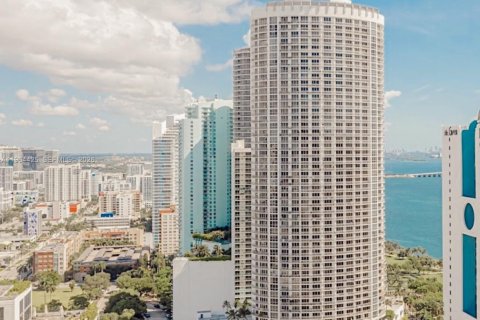 Снять в аренду кондоминиум в Майами, Флорида 46.73м2, № 2026986 - фото 3