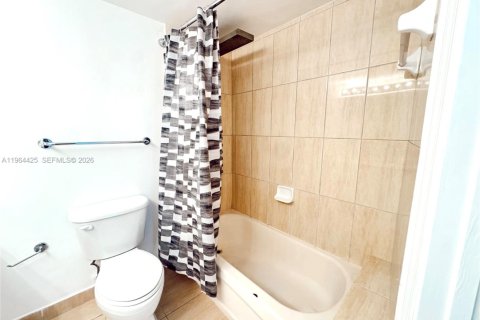Снять в аренду кондоминиум в Майами, Флорида 46.73м2, № 2026986 - фото 10