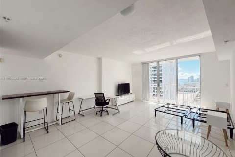 Снять в аренду кондоминиум в Майами, Флорида 46.73м2, № 2026986 - фото 15