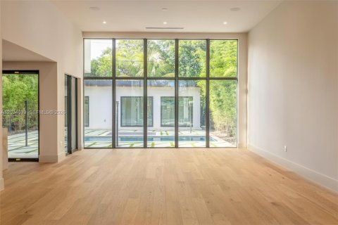 Купить виллу или дом в Майами, Флорида 7 спален, 321.35м2, № 2154052 - фото 16
