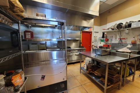 Commercial property in Kissimmee, Florida 92.81 sq.m. № 1842075 - photo 14