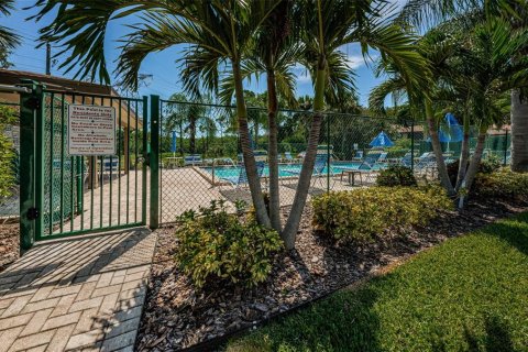 Apartment in Oldsmar, Florida 2 bedrooms, 85.84 sq.m. № 2219193 - photo 11