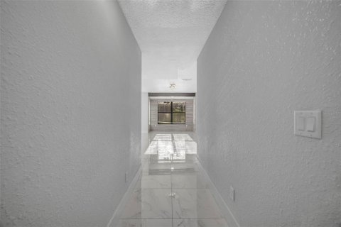 Casa en venta en Orlando, Florida, 3 dormitorios, 150.22 m2 № 1916622 - foto 5