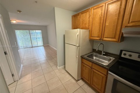 Copropriété à louer à Plantation, Floride: 1 chambre, 38.65 m2 № 1993352 - photo 1