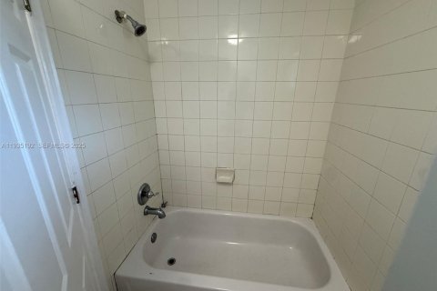 Copropriété à louer à Plantation, Floride: 1 chambre, 38.65 m2 № 1993352 - photo 6