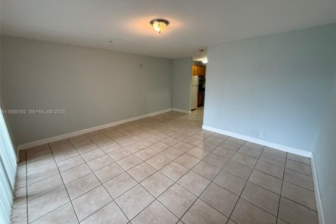 Copropriété à louer à Plantation, Floride: 1 chambre, 38.65 m2 № 1993352 - photo 3