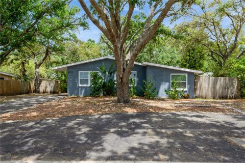 Casa en venta en Pinellas Park, Florida, 4 dormitorios, 107.12 m2 № 1648938 - foto 1