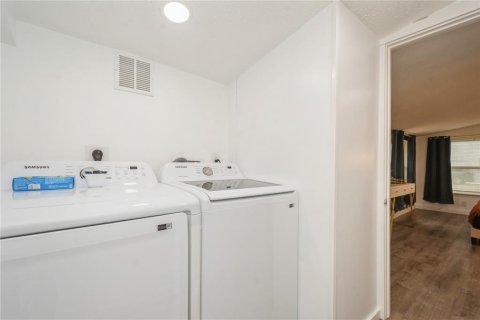 Casa en venta en Pinellas Park, Florida, 4 dormitorios, 107.12 m2 № 1648938 - foto 21