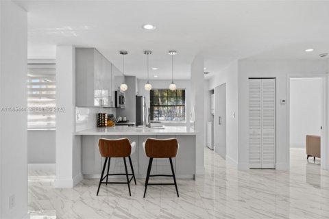 Купить кондоминиум в Авентура, Флорида 2 спальни, 106.19м2, № 2047026 - фото 9