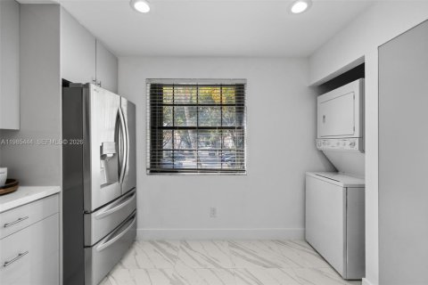 Купить кондоминиум в Авентура, Флорида 2 спальни, 106.19м2, № 2047026 - фото 12