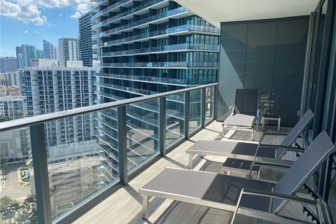 Condo in Miami, Florida, 2 bedrooms  № 1888766 - photo 5