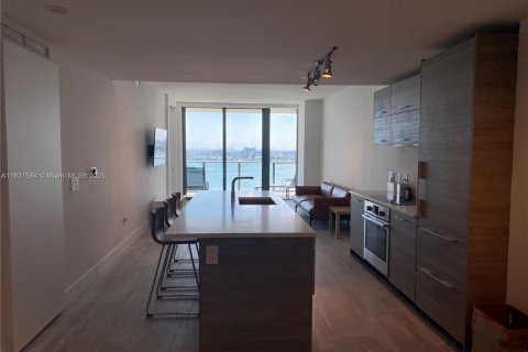 Condo in Miami, Florida, 2 bedrooms  № 1888766 - photo 15