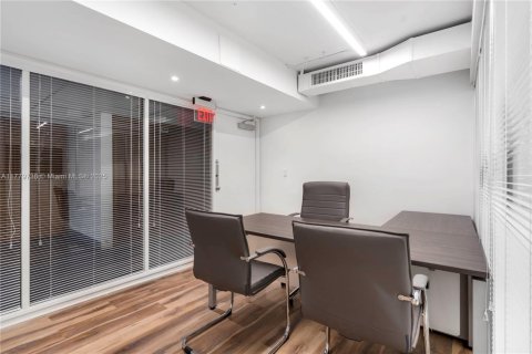Immobilier commercial à vendre à North Miami, Floride № 1985629 - photo 9