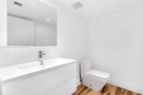 Immobilier commercial à vendre à North Miami, Floride № 1985629 - photo 18