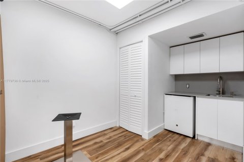 Immobilier commercial à vendre à North Miami, Floride № 1985629 - photo 7