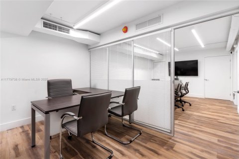 Immobilier commercial à vendre à North Miami, Floride № 1985629 - photo 10