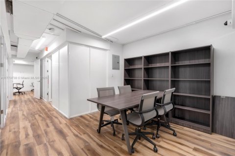 Immobilier commercial à vendre à North Miami, Floride № 1985629 - photo 16