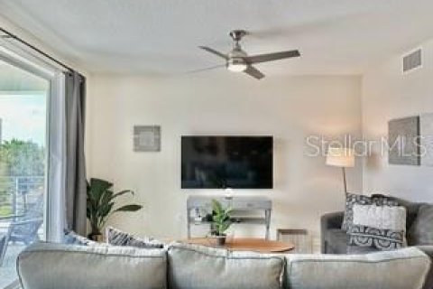Condominio en venta en Kissimmee, Florida, 2 dormitorios, 110.18 m2 № 1791693 - foto 6