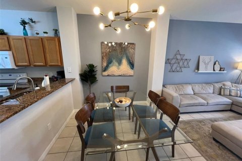 Touwnhouse à vendre à Kissimmee, Floride: 3 chambres, 120.31 m2 № 2236876 - photo 7