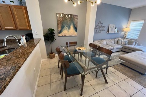 Touwnhouse à vendre à Kissimmee, Floride: 3 chambres, 120.31 m2 № 2236876 - photo 8