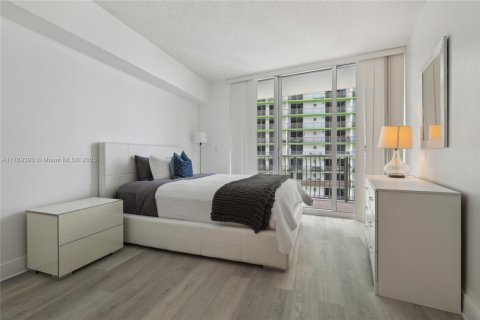 Condo in Miami, Florida, 1 bedroom № 1959672 - photo 20