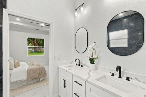 Casa en venta en Orlando, Florida, 4 dormitorios, 158.21 m2 № 2386577 - foto 8