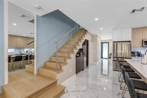 Townhouse in Fort Lauderdale, Florida 3 bedrooms, 237.83 sq.m. № 2083446 - photo 22