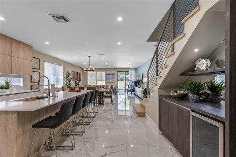 Townhouse in Fort Lauderdale, Florida 3 bedrooms, 237.83 sq.m. № 2083446 - photo 5