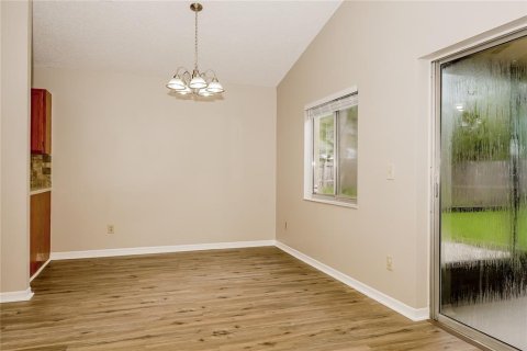 Villa ou maison à louer à Orlando, Floride: 3 chambres, 125.98 m2 № 1883114 - photo 5