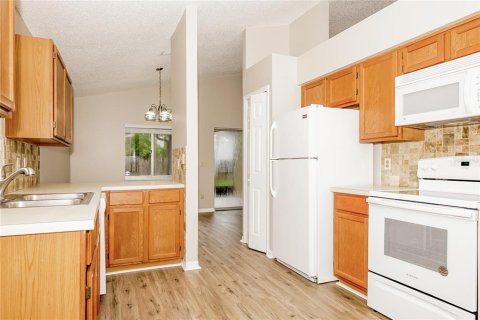 Villa ou maison à louer à Orlando, Floride: 3 chambres, 125.98 m2 № 1883114 - photo 9