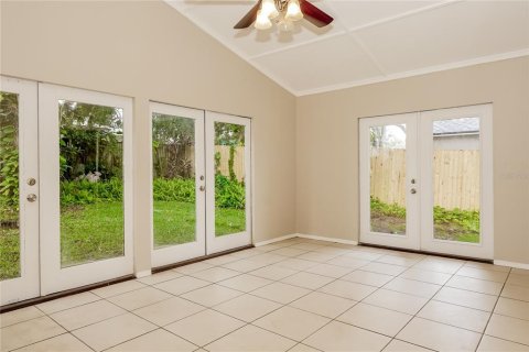 Villa ou maison à louer à Orlando, Floride: 3 chambres, 125.98 m2 № 1883114 - photo 6