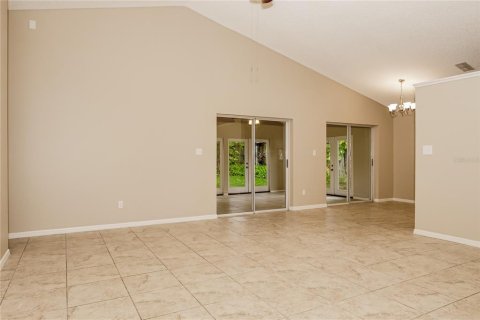 Villa ou maison à louer à Orlando, Floride: 3 chambres, 125.98 m2 № 1883114 - photo 4