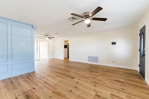 Villa ou maison à vendre à Clearwater, Floride: 3 chambres, 135.08 m2 № 2423603 - photo 8