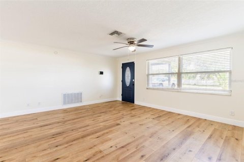 Villa ou maison à vendre à Clearwater, Floride: 3 chambres, 135.08 m2 № 2423603 - photo 7