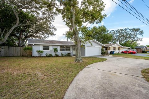 Villa ou maison à vendre à Clearwater, Floride: 3 chambres, 135.08 m2 № 2423603 - photo 3
