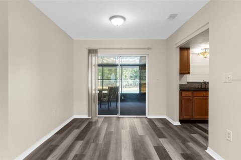 Casa en venta en Spring Hill, Florida, 2 dormitorios, 100.89 m2 № 1885493 - foto 8