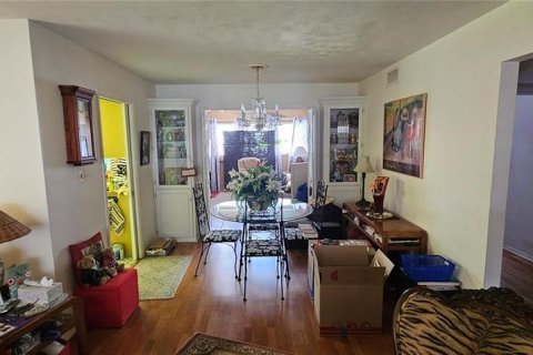 Купить кондоминиум в Сарасота, Флорида 6 комнат, 117.06м2, № 2104658 - фото 17