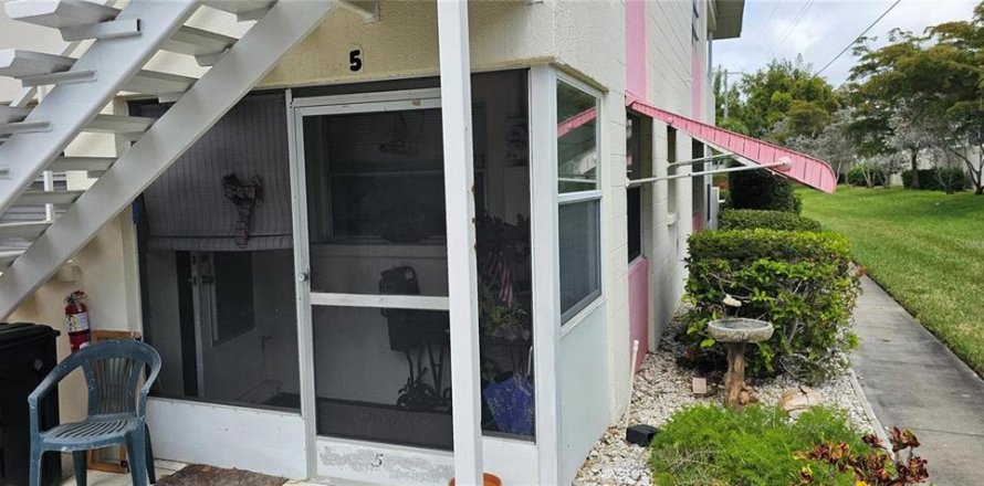 Кондоминиум с 6 комнатами в Сарасота, Флорида № 2104658