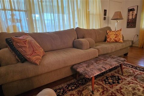 Купить кондоминиум в Сарасота, Флорида 6 комнат, 117.06м2, № 2104658 - фото 26