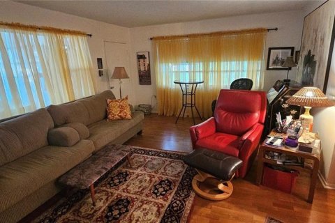 Купить кондоминиум в Сарасота, Флорида 6 комнат, 117.06м2, № 2104658 - фото 24