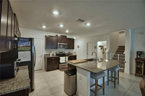 House in Lakeland, Florida 5 bedrooms, 274.43 sq.m. № 1684935 - photo 10