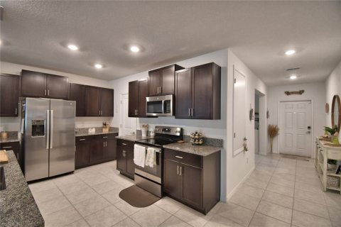 House in Lakeland, Florida 5 bedrooms, 274.43 sq.m. № 1684935 - photo 14