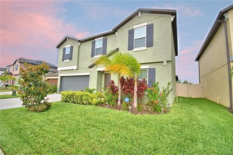 House in Lakeland, Florida 5 bedrooms, 274.43 sq.m. № 1684935 - photo 4